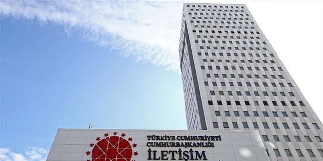 'KKTC karasular�ndaki bir denizalt�ndan �ok say�da f�ze f�rlat�ld�' iddias�