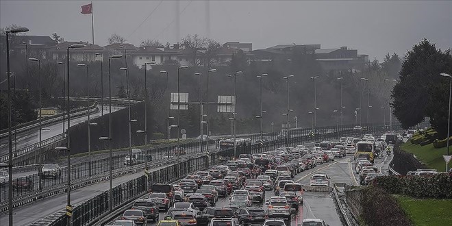 Bayram�n ikinci g�n�nde �stanbul'da trafik yo�unlu�u y�zde 74'e ��kt� - Son Dakika Haber