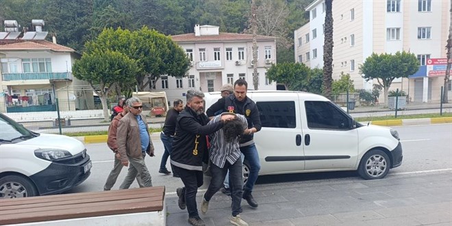 Evde olmas� gereken tabanca markette bir genci hayattan kopard�