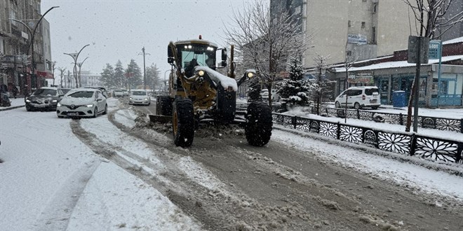 Hakkari merkez ve Y�ksekova'da e�itime bir g�n ara verildi - Son Dakika Haber