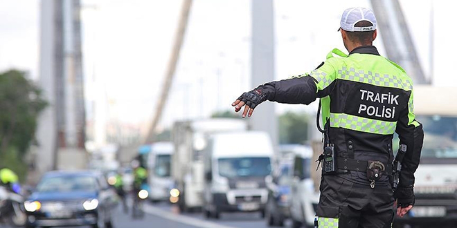 Trafik kanunu ile ilgili as�ls�z payla��m yapanlara soru�turma