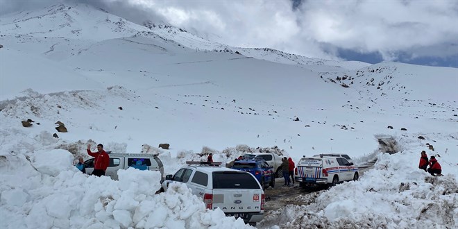 A�r� Da��'nda haber al�namayan kad�n da�c� aran�yor