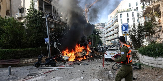 �ran'dan Tel Aviv'e misilleme: 6 ki�i yaraland� - Son Dakika Haber