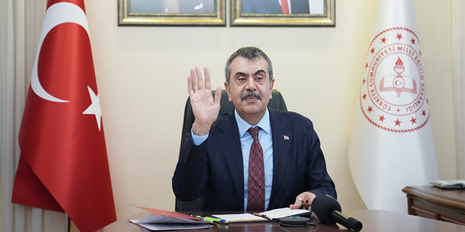 23 Nisan'� �ocuklar tasarl�yor: Bakan Tekin 81 ilin temsilcisiyle bulu�tu