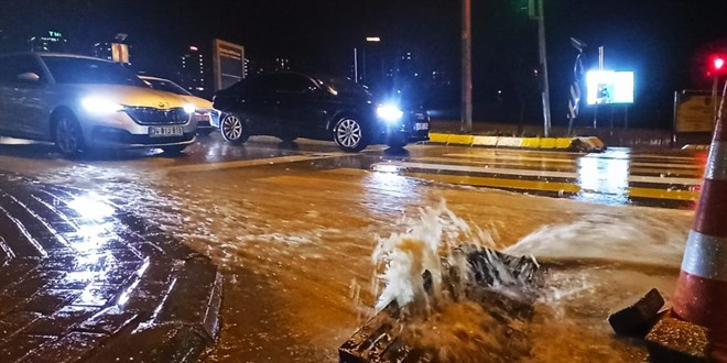 �anl�urfa'da selde mahsur kalan 10 ki�ilik aile kurtar�ld� - Son Dakika Haber