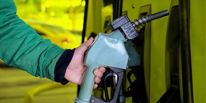 Motorin litre fiyat�na 5 liray� a�an indirim geliyor