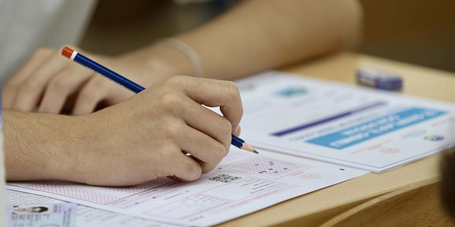 YKS'de en gen� aday 16, en ya�l� aday 87 ya��nda