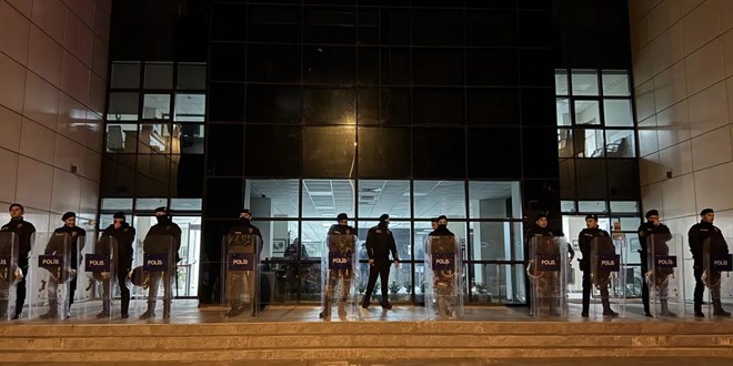 Marmaris Belediyesi'ne operasyon: 3 y�netici g�zalt�nda - Son Dakika Haber