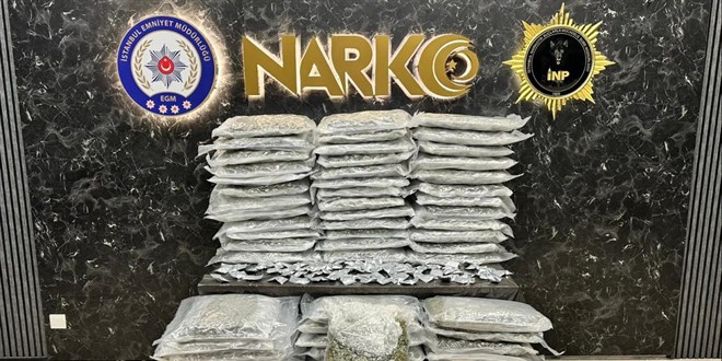 �stanbul'da zehir tacirlerine operasyon: 5 g�zalt� - Son Dakika Haber