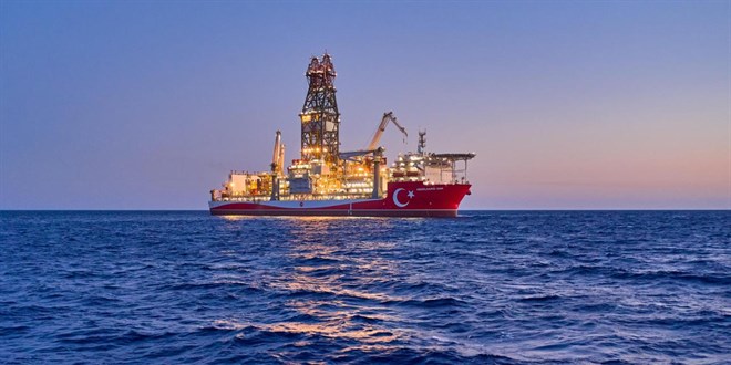 Abd�lhamid Han, Karadeniz'de y�l�n ilk ke�if sondaj�na ba�lad�