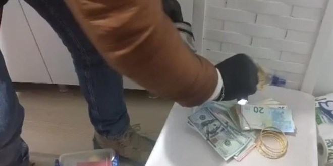 Marmaris Belediyesi'ne y�nelik operasyonda 'r��vet dolarlar�' ele ge�irildi - Son Dakika Haber
