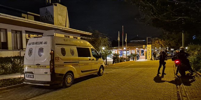 Adana'da tart��ma silahl� kavgaya d�n��t�: 1 �l�, 1 yaral�