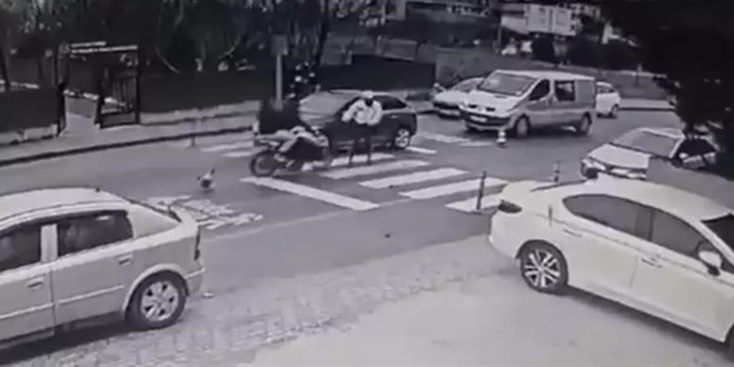 �erkezk�y'de 'S�f�r gecikmeli yarg�' uyguland�: Polisi yaralayan s�r�c�ye 4 g�nde ceza - Son Dakika Haber