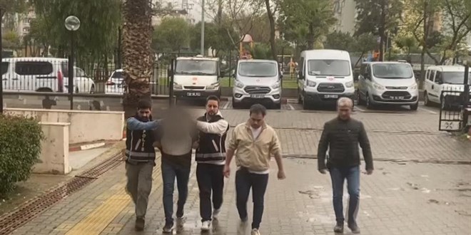 �nfaz koruma memuru evinde �l� bulundu: Meslekta�� tutukland�