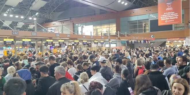 Sabiha G�k�en'de hava muhalefeti engeli: 127 sefer iptal edildi - Son Dakika Haber