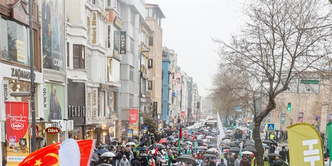 �stanbul'da �srail ve ABD sald�r�lar�na kar�� y�r�y�� yap�ld�