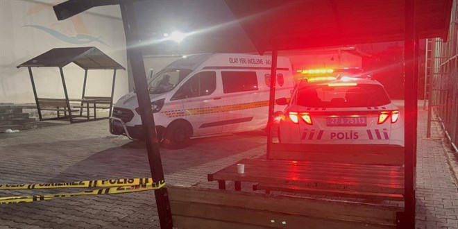 Arkada��n�n b��aklad��� 15 ya��ndaki �ocuk kurtar�lamad�