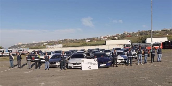 Samsun merkezli 13 ilde 'change' ara� operasyonu: 9 tutuklama - Son Dakika Haber