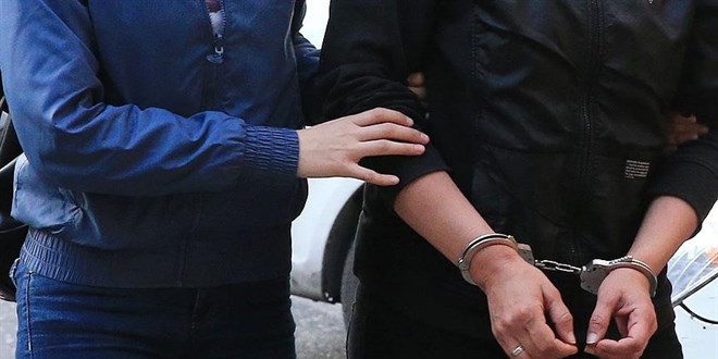 Karab�k'te kocas�n� t�fekle �ld�ren ��pheli tutukland� - Son Dakika Haber