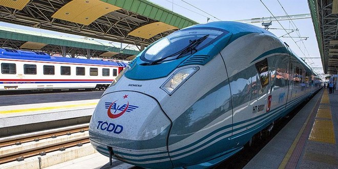 Bakan Uralo�lu: 11,5 milyon vatanda� YHT konforuna kavu�acak!