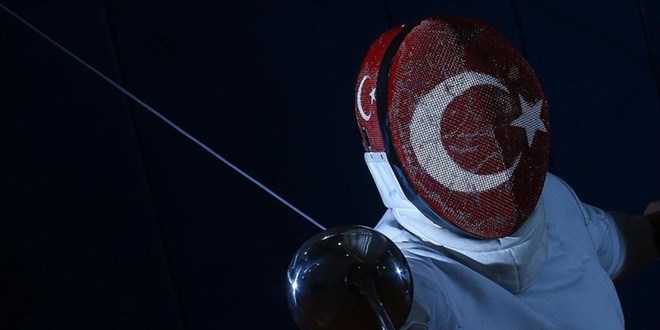 Milli eskrimcilerden bronz madalya