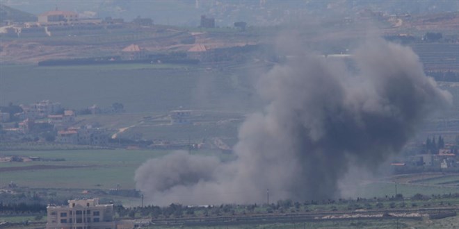 ��galci �srail'in L�bnan'�n g�neyinde bir motosiklete d�zenledi�i �HA sald�r�s�nda 2 ki�i �ld�