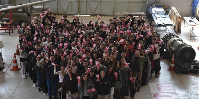 Kad�nlar�n havac�l�ktaki ba�ar�s� 8 �d�lle ta�land�r�ld� - Son Dakika Haber