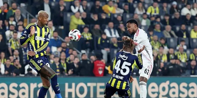 Be�ikta�'ta korkutan sakatl�k. Kafa travmas� nedeniyle hastaneye g�t�r�ld�