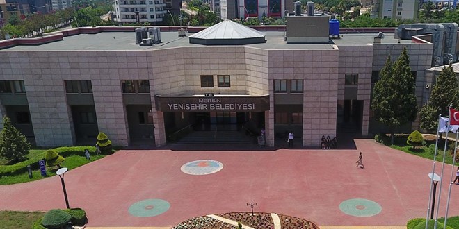 Mersin Yeni�ehir Belediyesi'ne operasyon: �ok say�da g�zalt� var