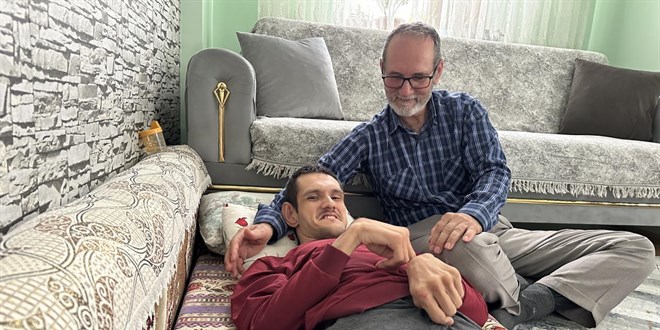 Engelli o�lu i�in haz�rlad��� aparatla g�n�lleri fethetti - Son Dakika Haber