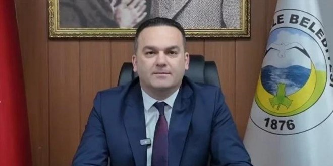 G�rele Belediye Ba�kan� Dede, CHP'den ihra� edildi