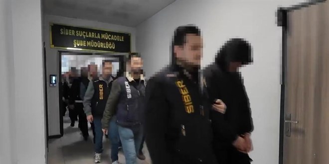 Kocaeli merkezli doland�r�c�l�k operasyonunda 19 ��pheli tutukland�