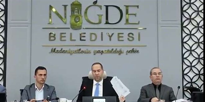 Belediye kiral�k araca son verdi, b�t�e 632 milyon lira fazla verdi