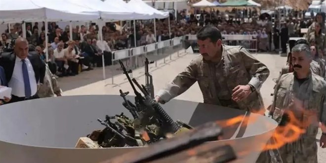 'Ter�rs�z T�rkiye'de takvim sapt�: �calan'dan �rg�te 'h�zlan�n' mesaj�