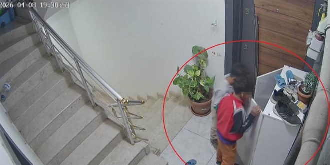 �al�nan ayakkab�lar�n�n pe�ine d��t�, �ocuk h�rs�zlar�n evinde onlarca ayakkab�yla kar��la�t� - Son Dakika Haber