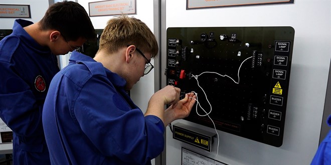 Gelece�in u�ak teknisyenleri Isparta'da yeti�iyor - Son Dakika Haber