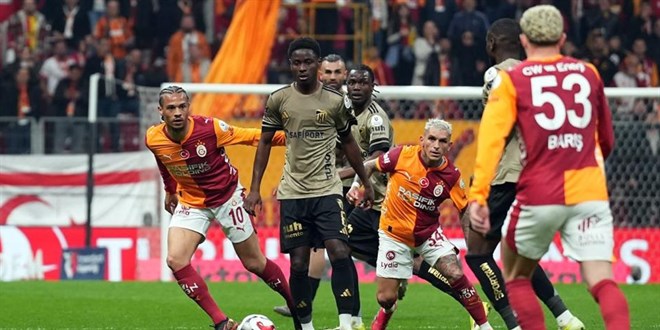 Zirve yar��� k�z��t�: Galatasaray evinde puan kaybetti