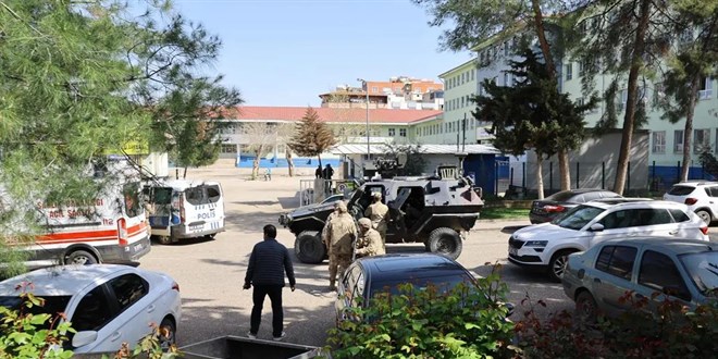 Lisede deh�et! Silahl� sald�r�da 7 ��renci yaraland� - Son Dakika Haber