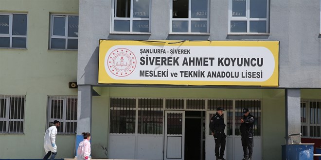 E�itim-Bir-Sen'den t�m okullarda bir g�n s�reyle i� b�rakma karar� - Son Dakika Haber