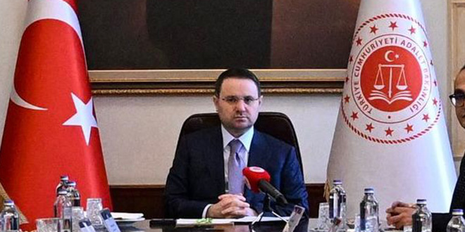 Bakan G�rlek: Avukatlar�m�za maddi olarak dokunmak istiyoruz