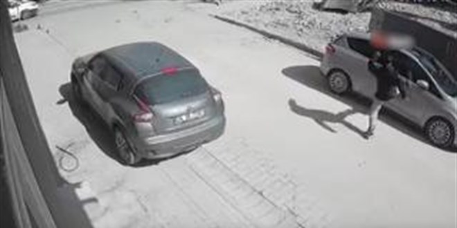 Park halindeki ara�lara sald�ran ��pheli tutukland� - Son Dakika Haber