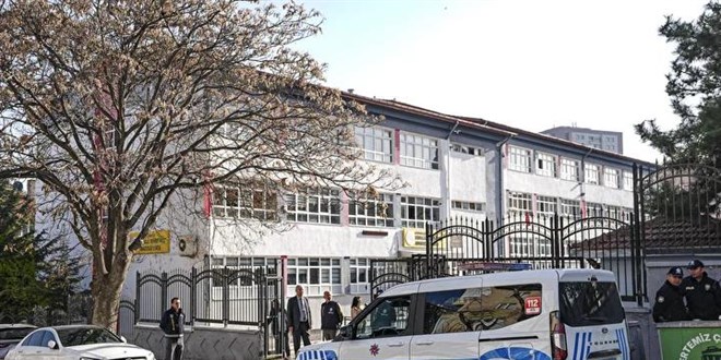 Okul �nlerinde 2'�er polis g�revlendirildi - Son Dakika Haber