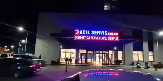 4 �ocuk annesi kad�n� �ld�rd�, ard�ndan bileklerini kesti - Son Dakika Haber