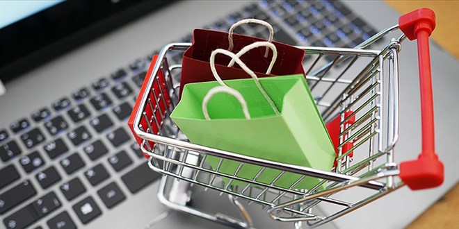 Moda d�nyas�nda 's�rd�r�lebilir distrib�t�rl�k' d�nemi ba�lad�