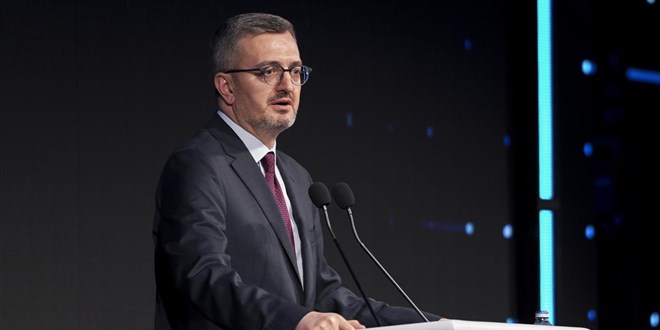 �leti�im Ba�kan� Duran, 8. Cumhurba�kan� �zal'� vefat�n�n 33. y�l�nda and� - Son Dakika Haber