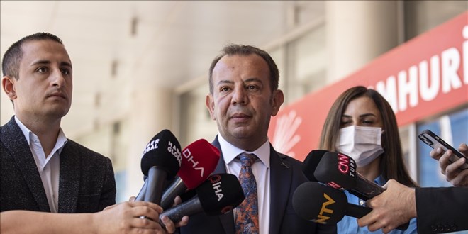 Tanju �zcan'�n �antaj davas�na damga vuran iddia