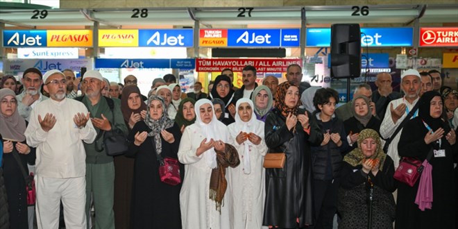 �lk hac� kafilesi Esenbo�a'dan kutsal topraklara u�urland�