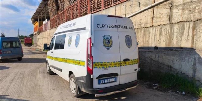 Edirne'de cezaevinden ��kan karde�inin katilini �ld�rd�