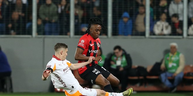 Gen�lerbirli�i, 7 haftal�k gol sessizli�ini bozdu - Son Dakika Haber