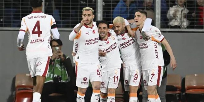 Galatasaray deplasmanda kazand�: Zirvede fark 4 puan! - Son Dakika Haber